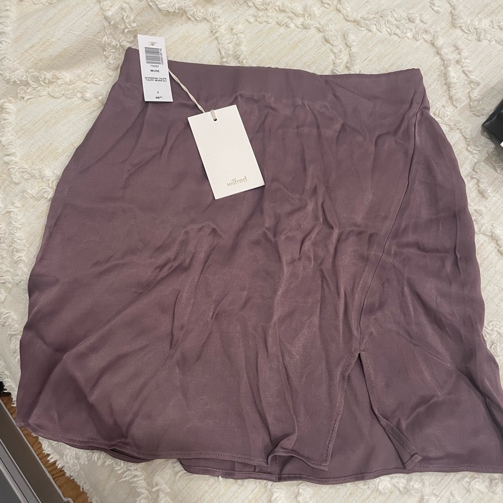 Lavender aritzia skirt with tags